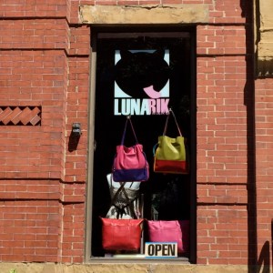 beautiful, tempting bags, causing me to swear off shopping for the rest of the summer!